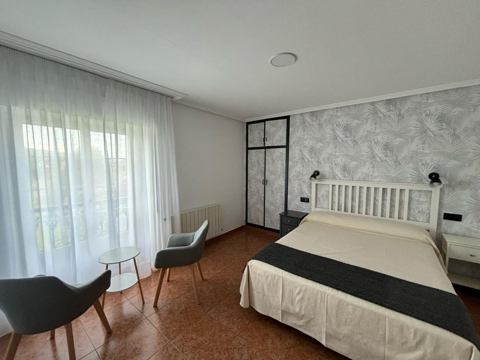 Luarca Zabala Hotel Almuna Luaran gambar
